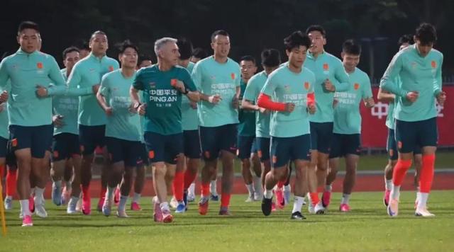 总价1.2亿镑!跟队确认:利物浦超1亿镑+2000万镑浮动签巴尔科拉