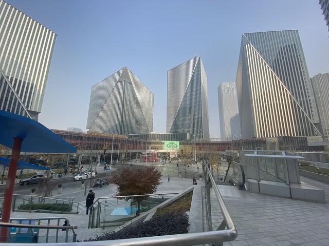 两场焦点对决为何都绕不开齐达内？亚洲区球队能继续不败吗？