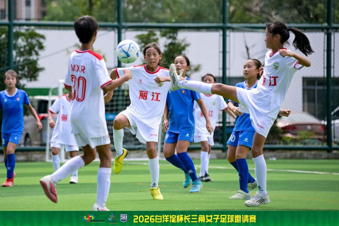 压哨狂购物?7000万镑拿下巴莱巴后,曼联打算从皇萨扫货?